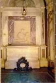 В Равенне находится могила Данте
