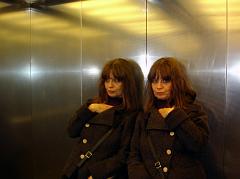 БОХУМСКИЕ АКЦИИ. Акция НОНО. Фото: Sabine Haensgen в лифте