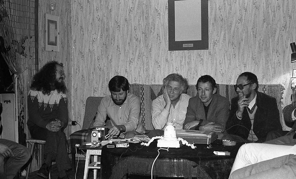 Sergey Letov, G. kisewalter, Ilya Kabakov, I. Bakshtein, D.A. Prigov and objects of the action "Discussion"